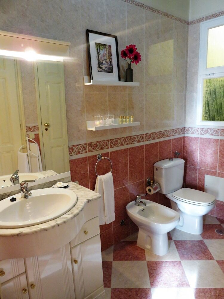 Hotel Allons-y Guesthouse