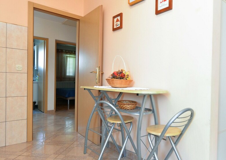 Apartment 436