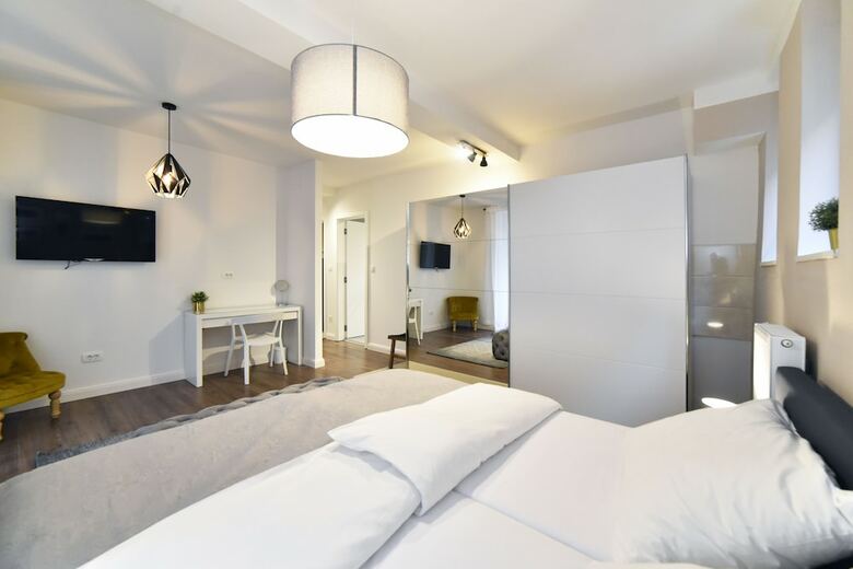 Hotel Premium Central Apartment & Room