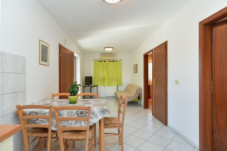 Apartment 794