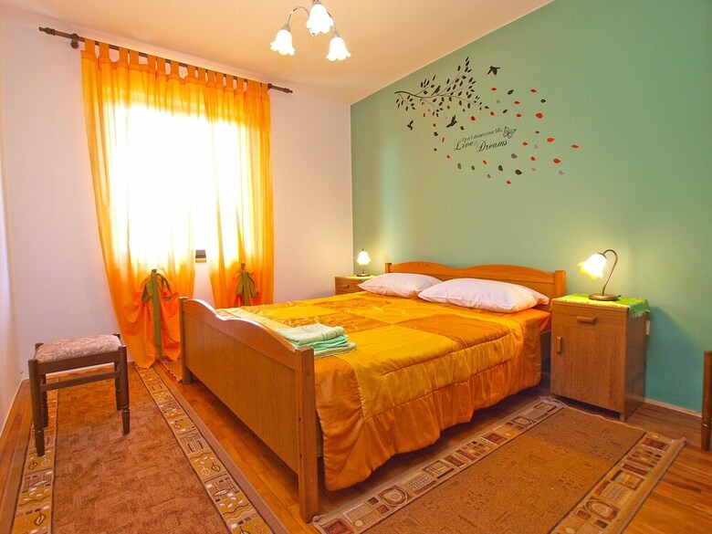 Apartment 745