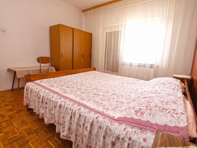 Apartment 847