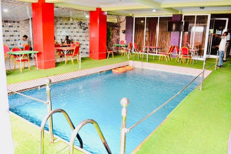 Hotel Limoh Suites