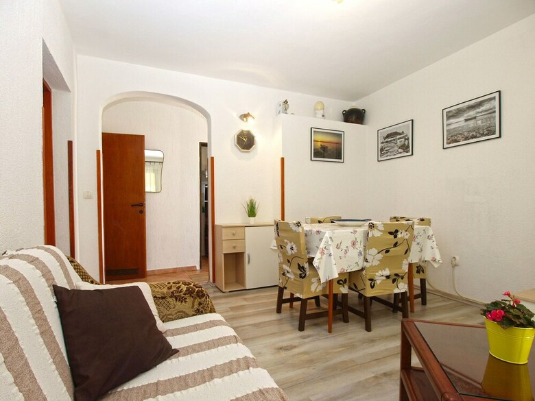 Apartment 903