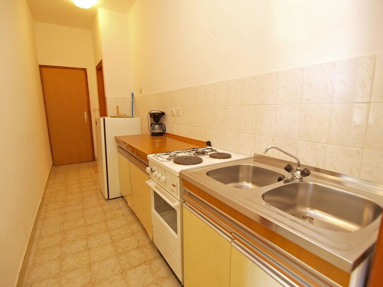 Apartment 911