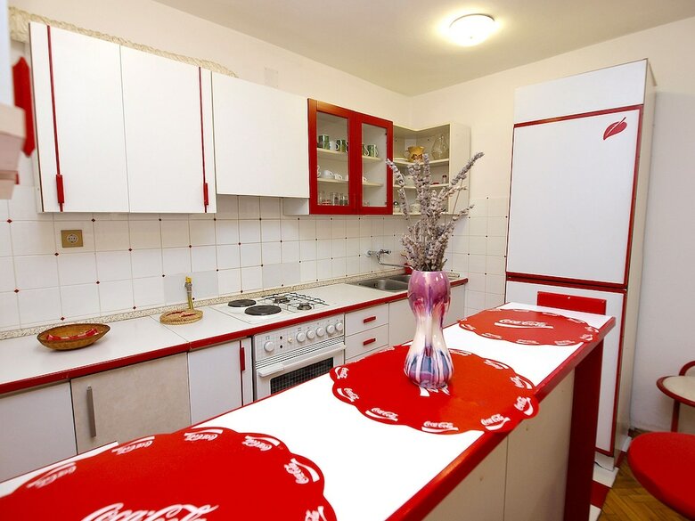 Apartment 864