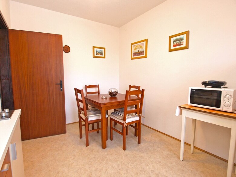 Apartment 946