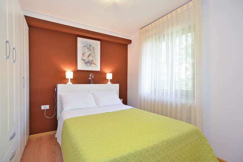 Apartment 1064