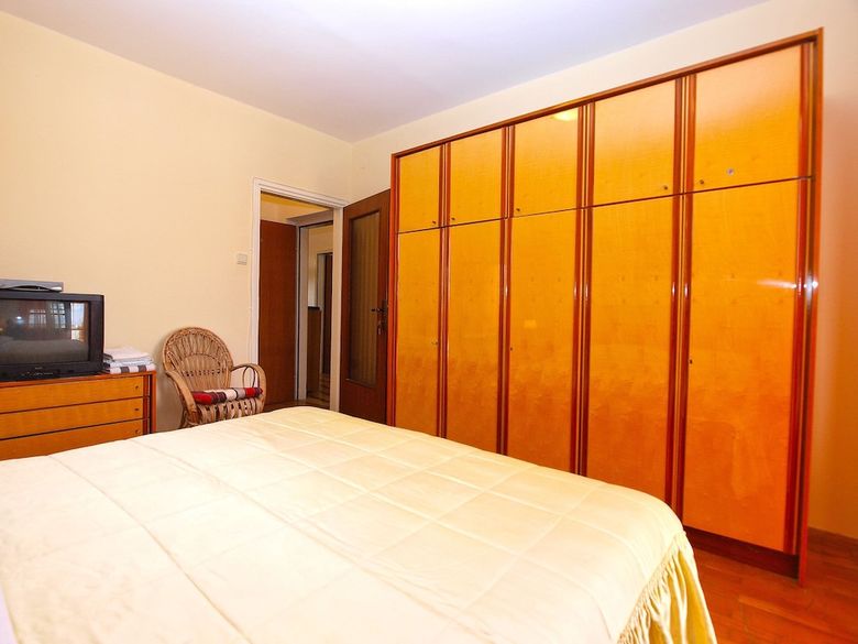 Apartment 1202