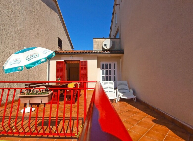 Apartment 1305