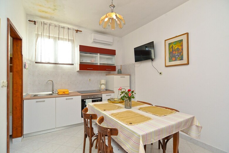 Apartment 1067