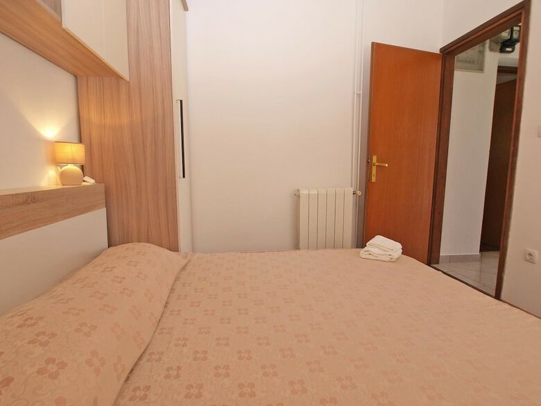 Apartment 1103