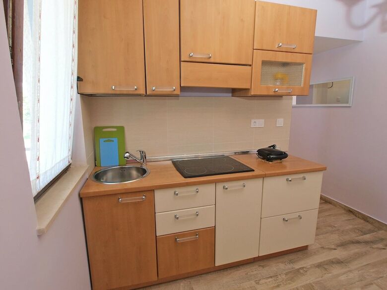 Apartment 1103