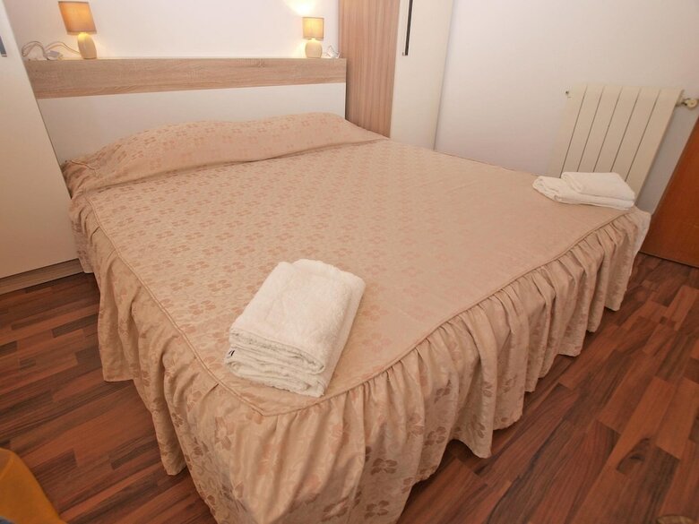 Apartment 1103