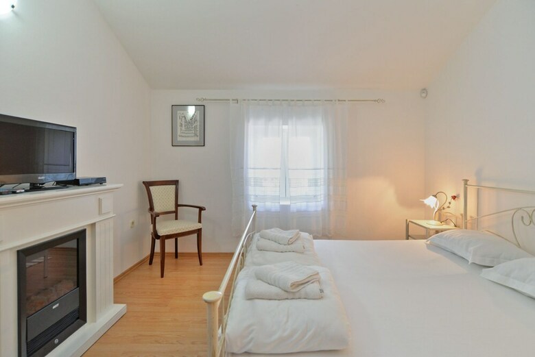 Villa 1240