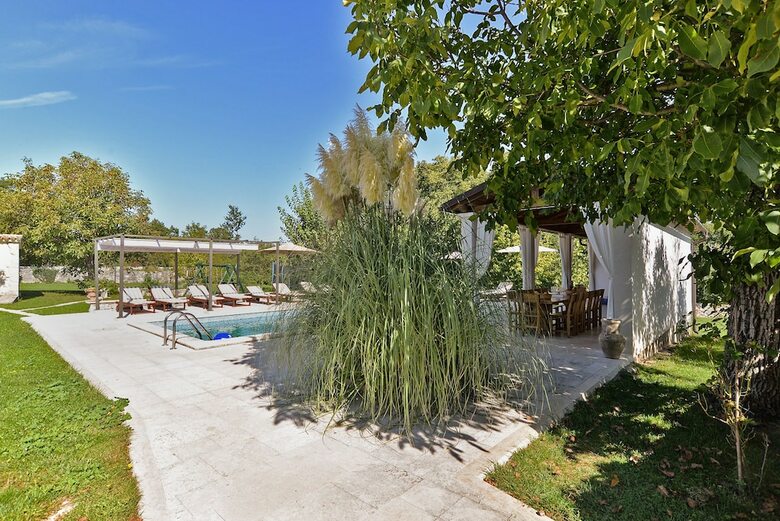 Villa 1240