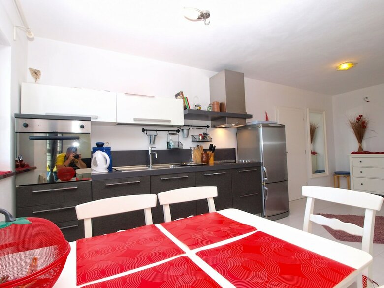 Apartment 1418