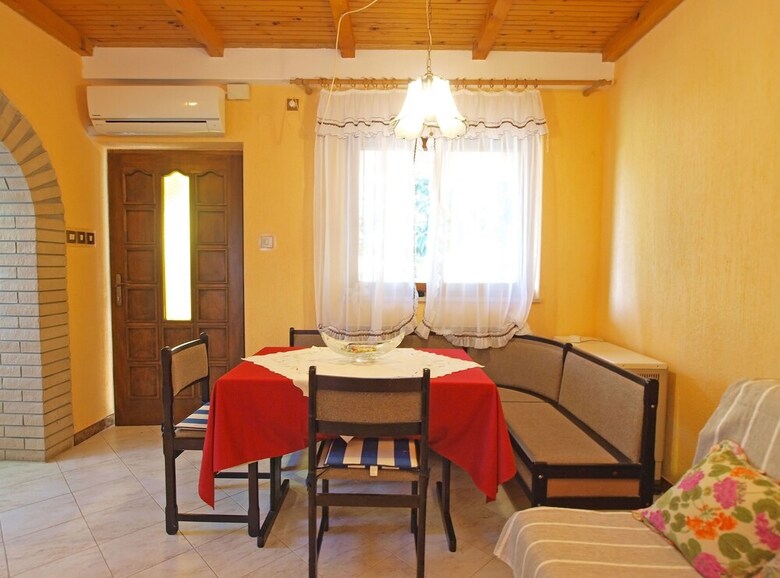 Apartment 1457