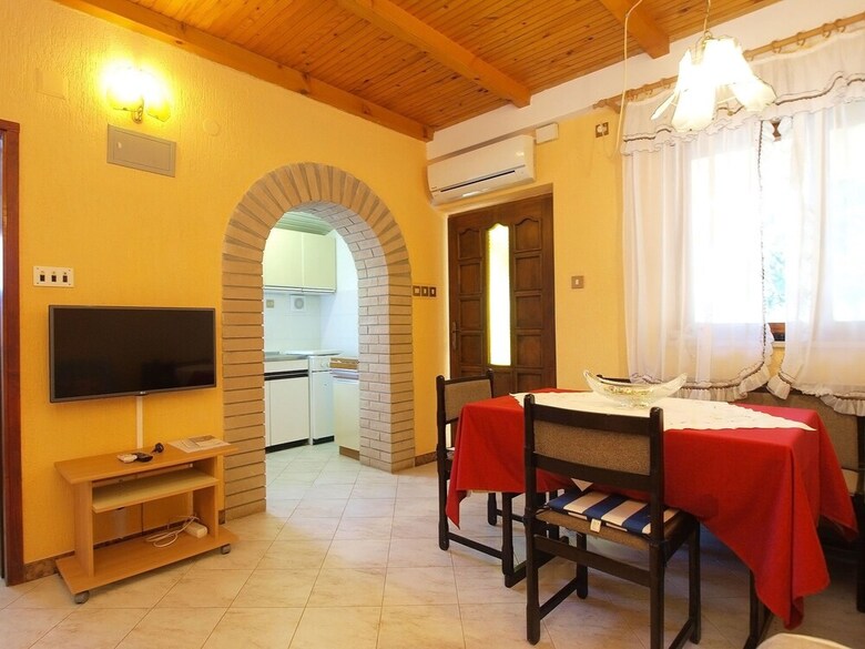 Apartment 1457