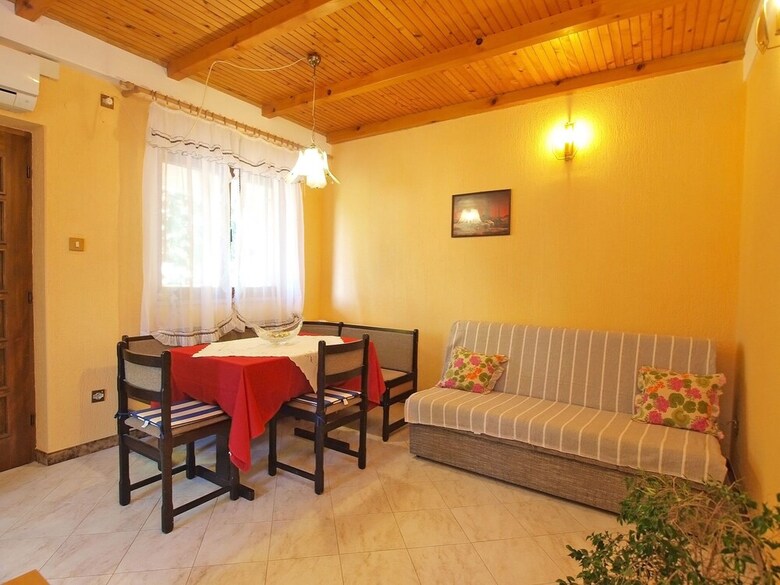 Apartment 1457