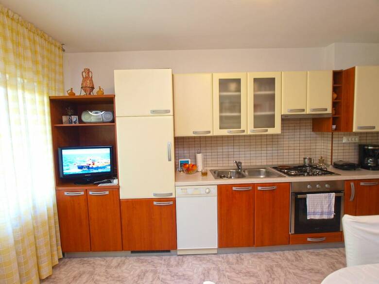 Apartment 1389