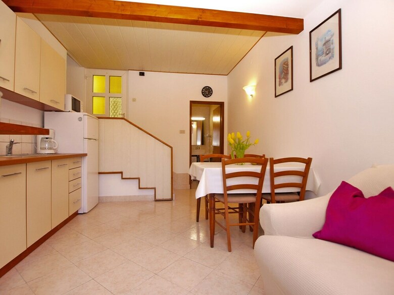 Apartment 1558