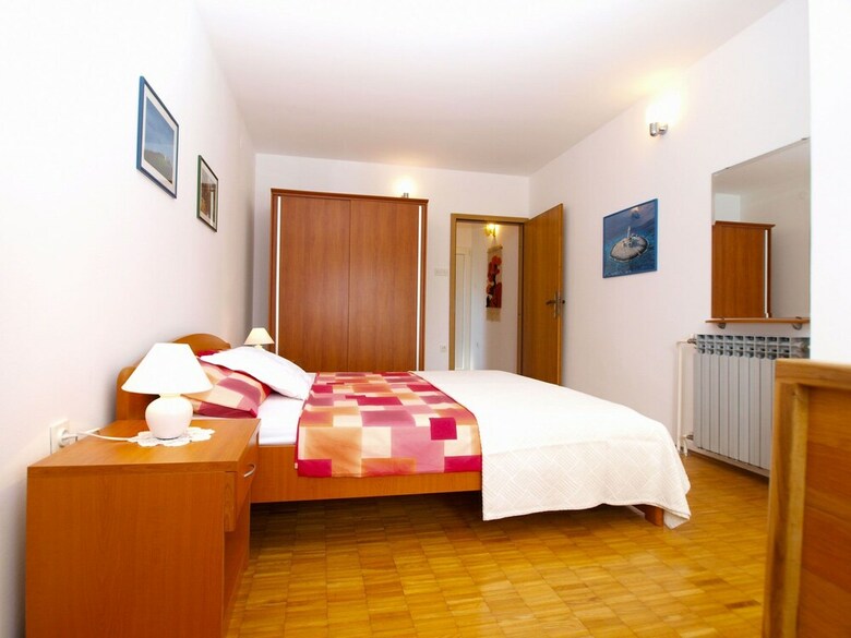 Apartment 1482