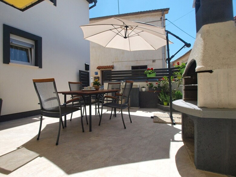 House 1559