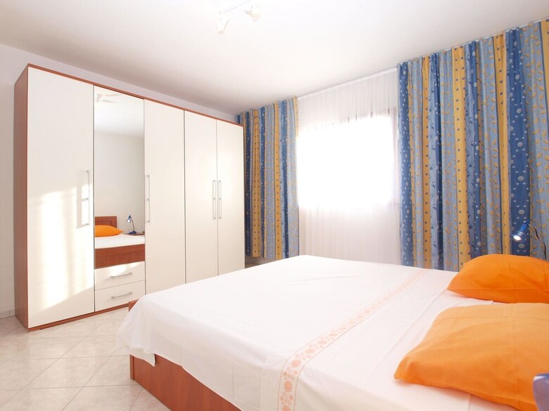 Apartment 1481