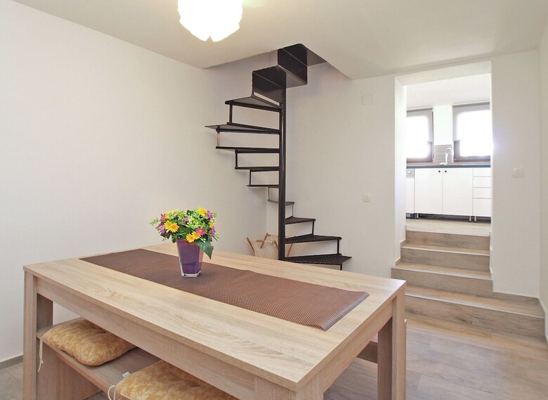 Apartment 1536