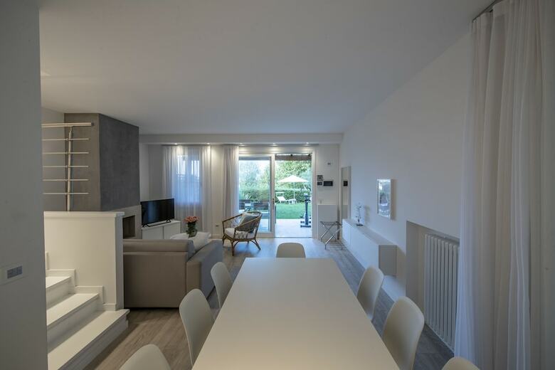 Italia Living Villa