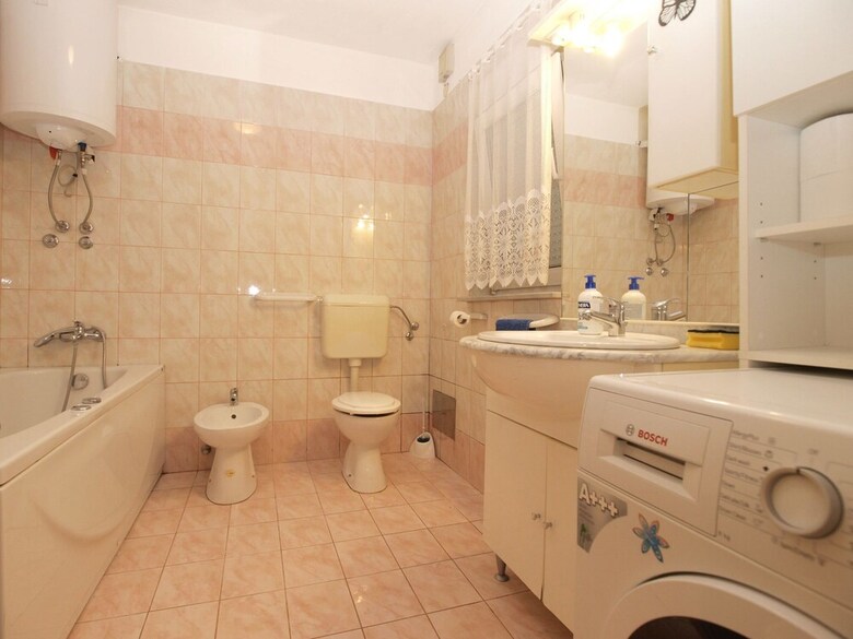 Apartment 1588