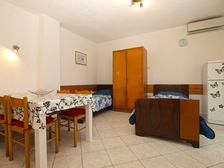 Apartment 1588
