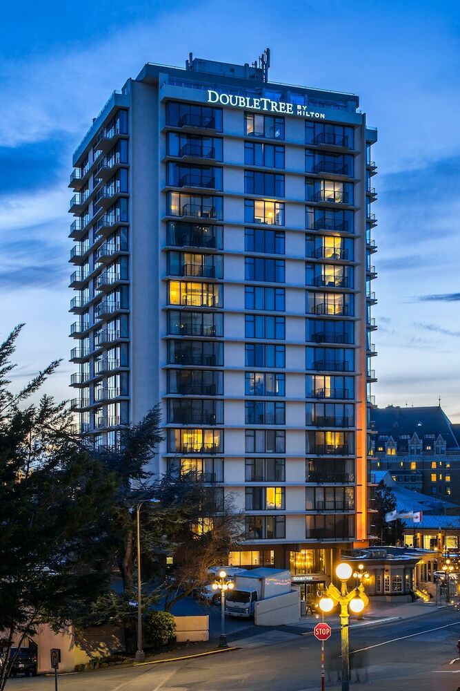 Doubletree By Hilton Hotel & Suites Victoria