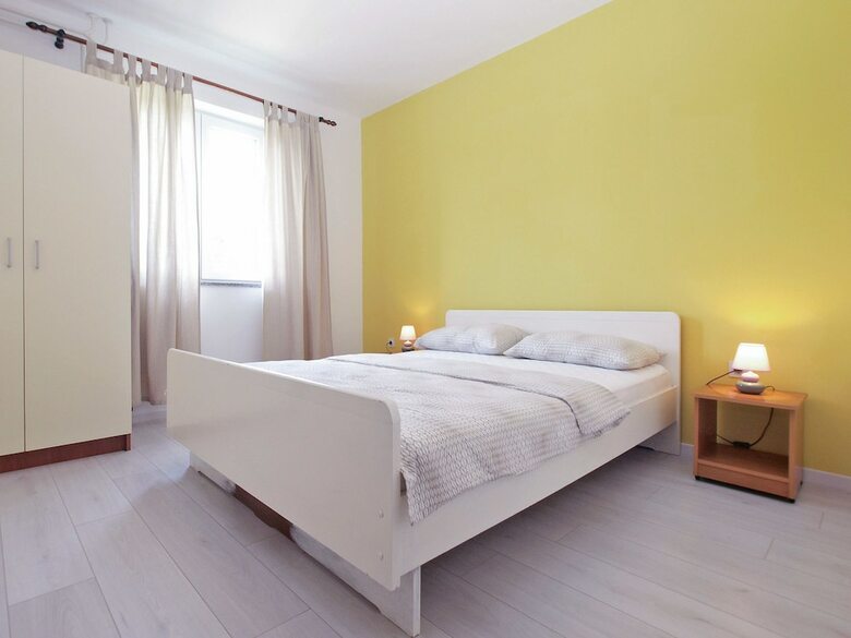 Apartment 1623