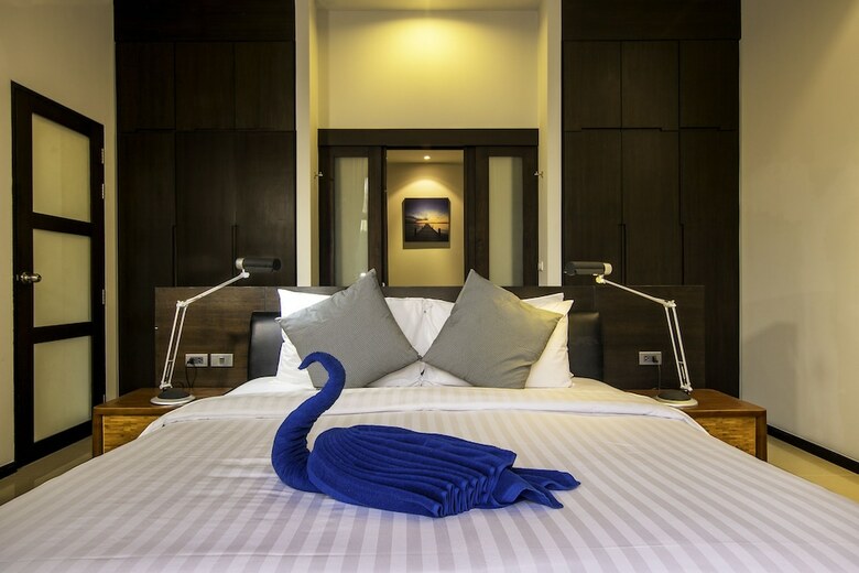 Comfortable 2br Pool Villa Naiharn