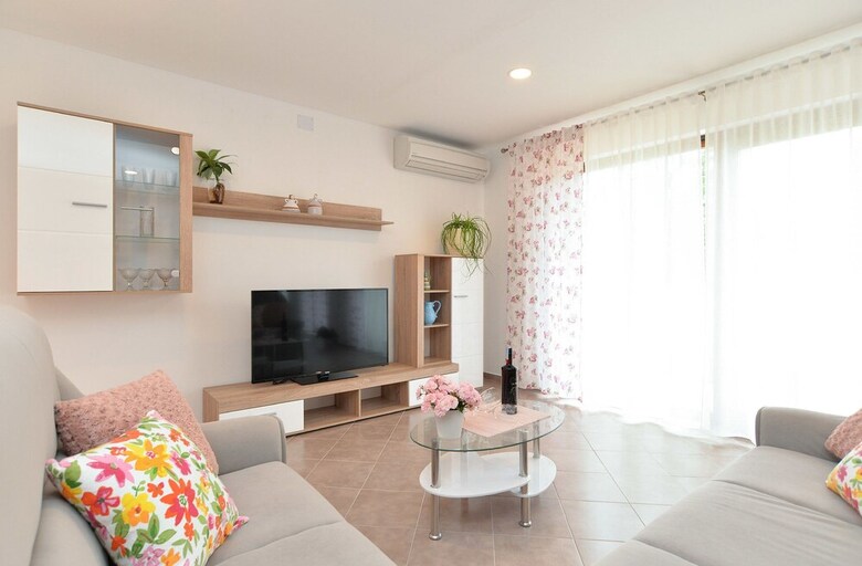 Apartment 1659