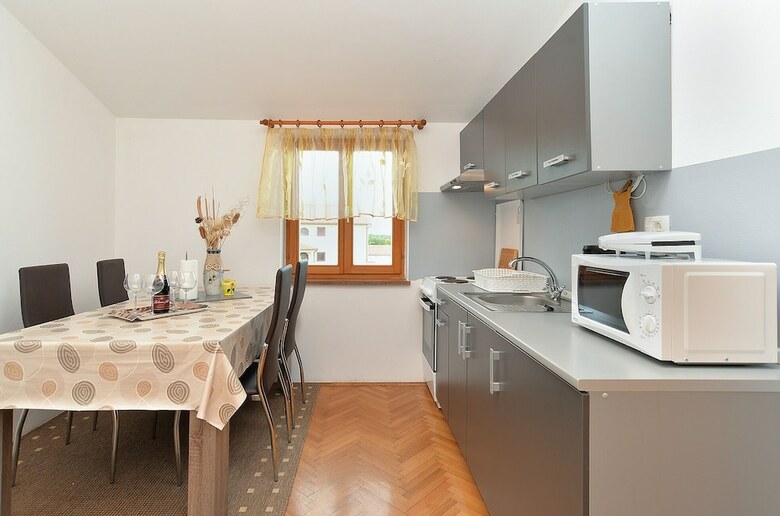 Apartment 1629