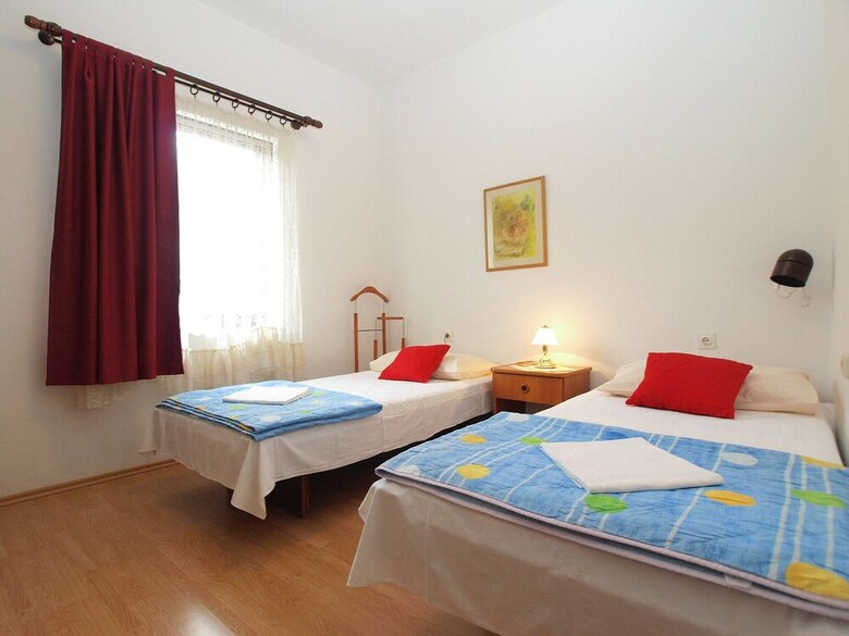 Apartment 1569