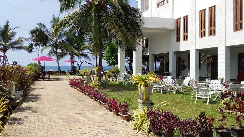 Oyo 352 Sea Breeze Hotel