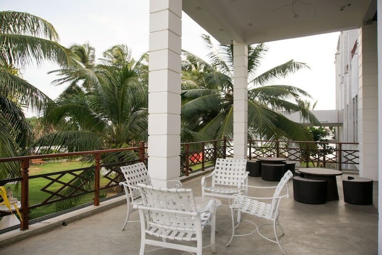 Oyo 352 Sea Breeze Hotel