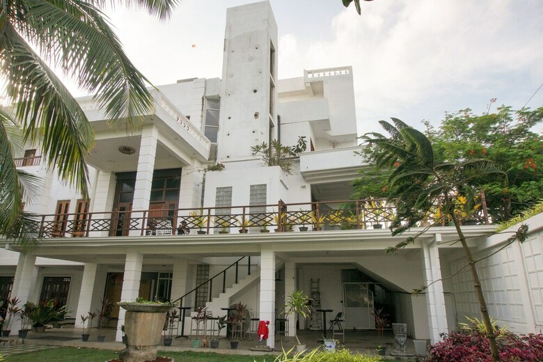 Oyo 352 Sea Breeze Hotel