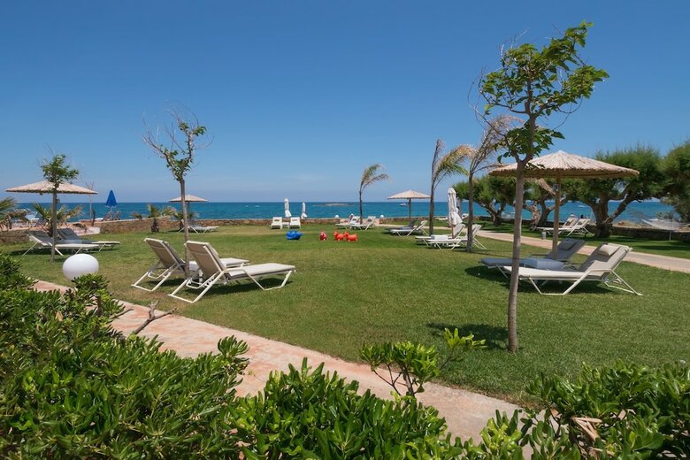 Pyrgos Beach Hotel Apartments