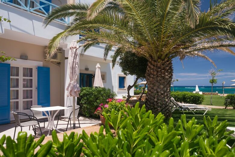 Pyrgos Beach Hotel Apartments