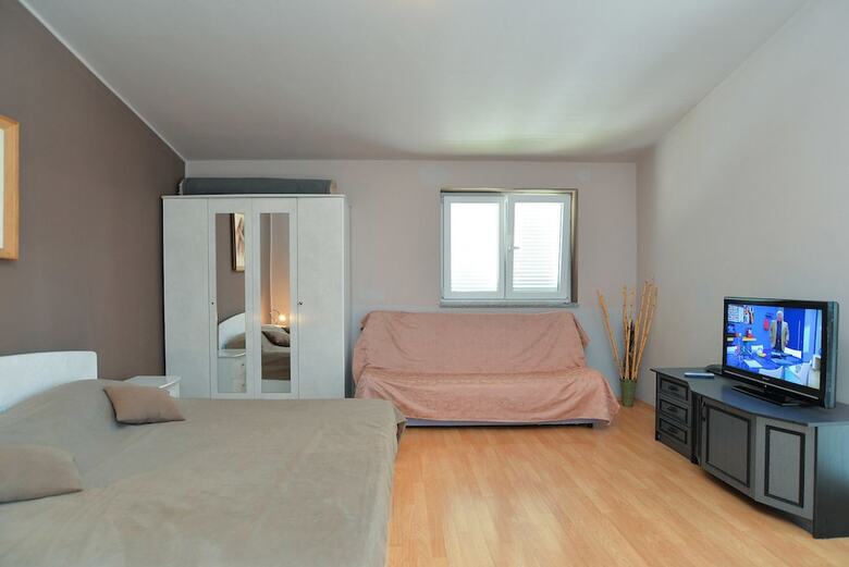 Apartment 1692