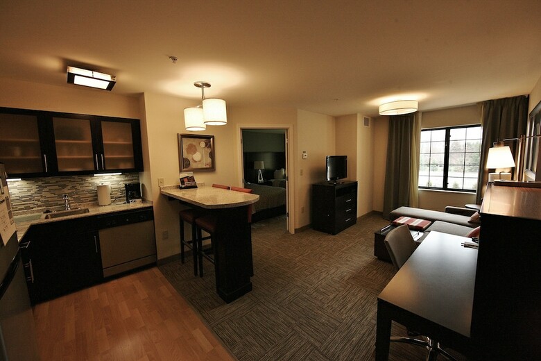 Aparthotel Staybridge Suites Liverpool Syra