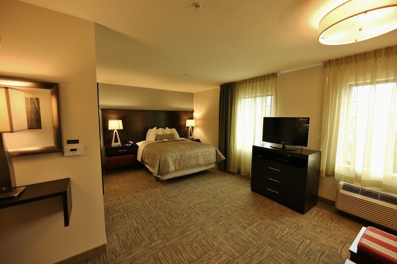 Aparthotel Staybridge Suites Liverpool Syra