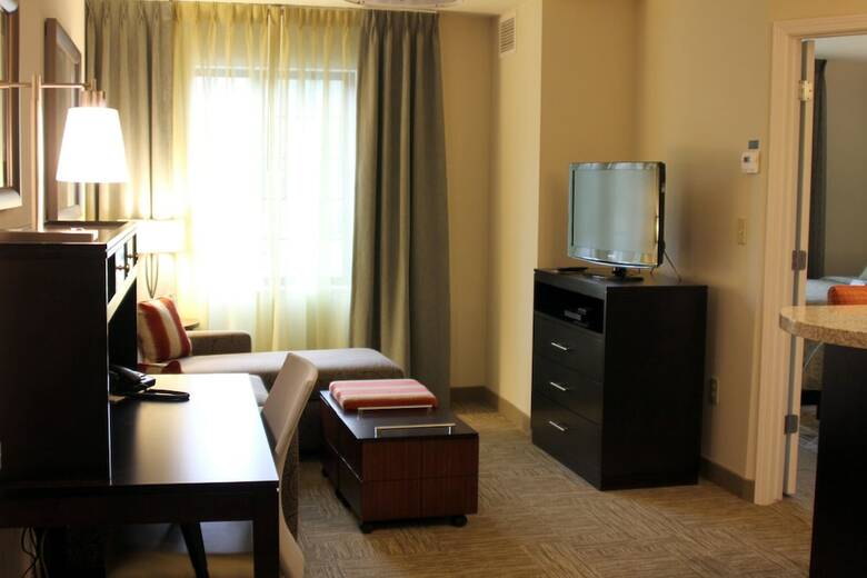 Aparthotel Staybridge Suites Liverpool Syra