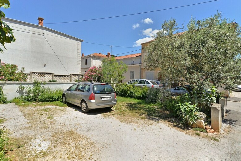 Apartment 1684