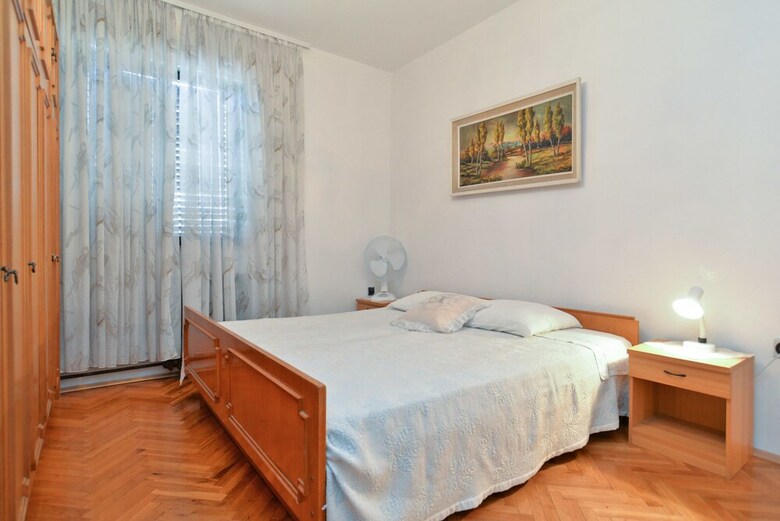 Apartment 1684